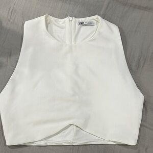 Zara Women's Elegant White Crop Top